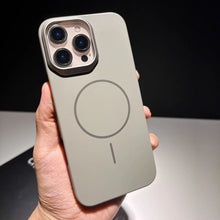 Load image into Gallery viewer, Shadow Grip Mag Vault Case- iPhone