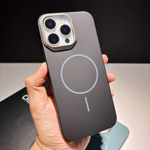Load image into Gallery viewer, Shadow Grip Mag Vault Case- iPhone