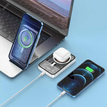 Load image into Gallery viewer, ClearVolt™ 5000 mAh Magnetic Wireless Transparent Power Bank