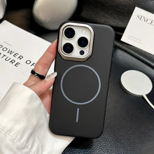Load image into Gallery viewer, Shadow Grip Mag Vault Case- iPhone
