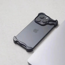 Load image into Gallery viewer, Alien Corner Titanium Cover for iPhone Series
