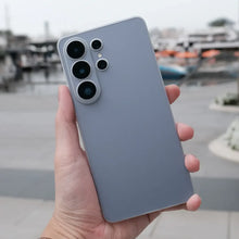 Load image into Gallery viewer, AirSkin 0.3 Ultra-Thin Case
