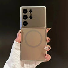 Load image into Gallery viewer, Samsung Galaxy S26 Ultra Glass Lens Magnetic Phone Case
